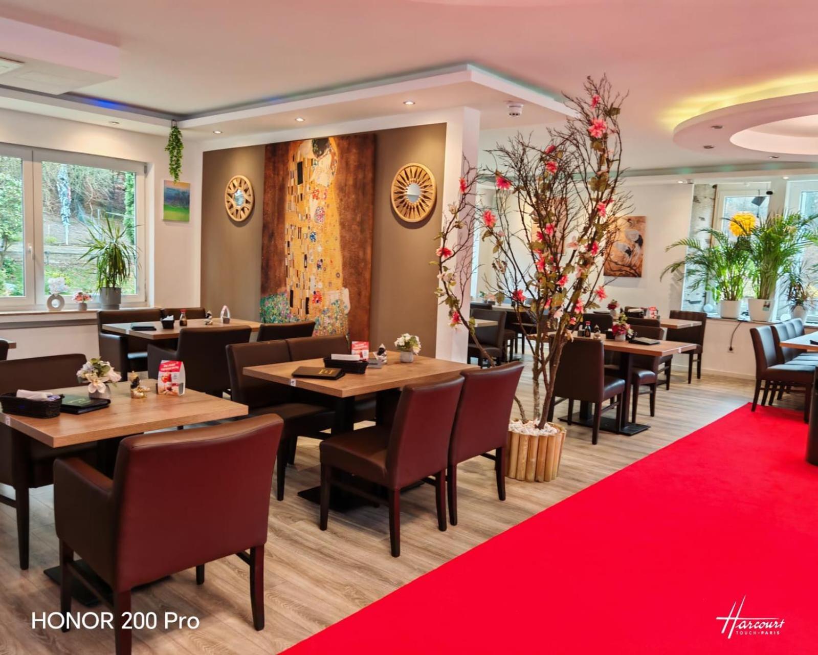 Hotel ราเดอฟอร์มวัลด์ ภายนอก รูปภาพ